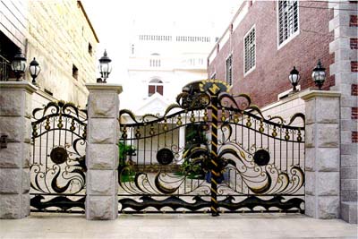 鐵藝大門(mén)安裝案例